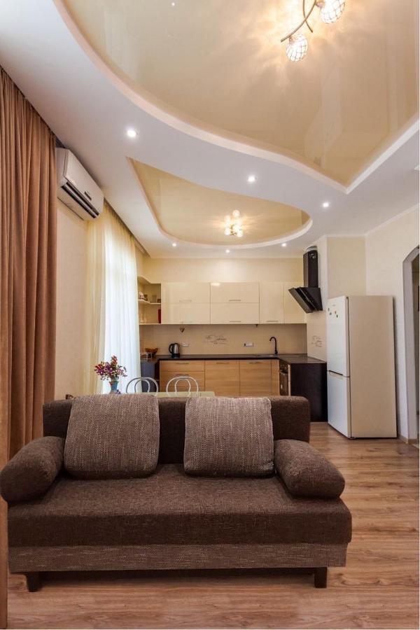 Спальня-Студия С Видом На Море И Парк Odesa Exterior photo